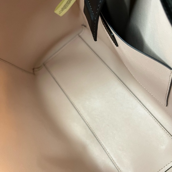 Large Kate Spade New York Leather Tote 2-way Bag - Picture 6 of 15